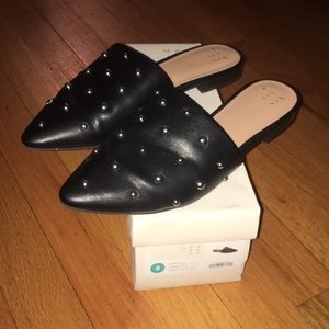 Black flat mules